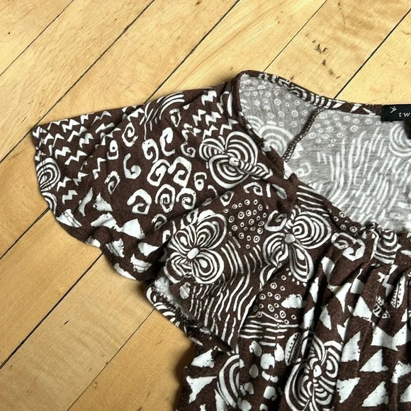 Forever 21 Brown Shirt | Brown Patterned Shirt | Tribal Print | Forever 21 Shirt - Picture 3 of 7